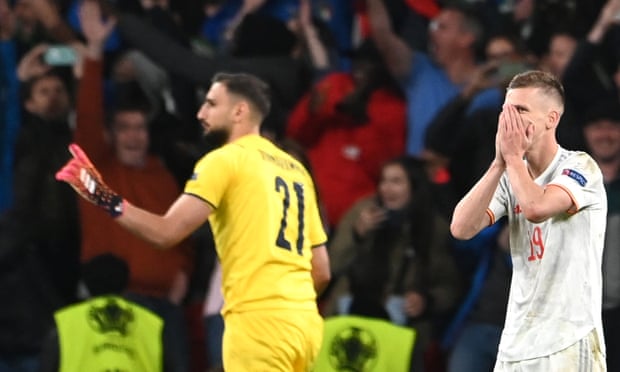 هدافي الدوريات الخمس الكبرىأبرز المهاجمين الذين سطروا التاريخ