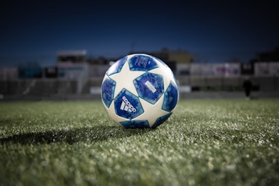 هدف الأهلي المثير في شباك صن داونزلحظة تاريخية في الكرة الأفريقية